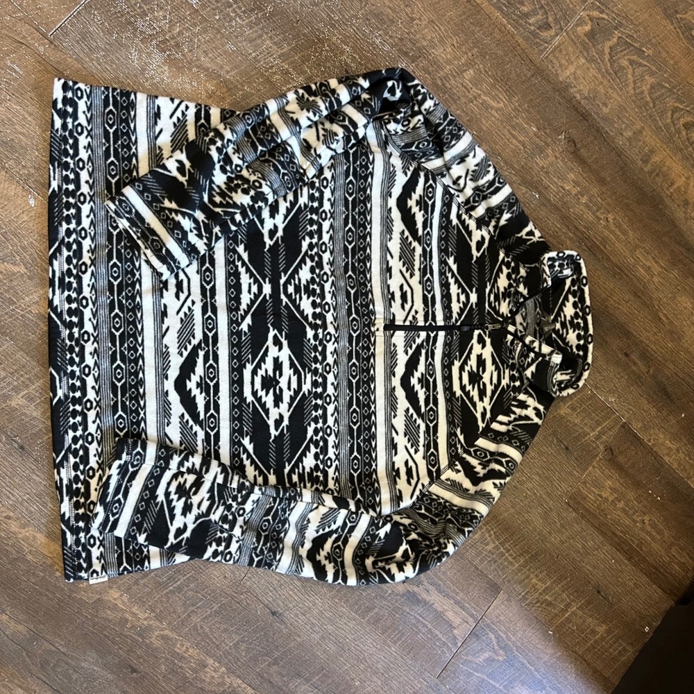 Eddie Bauer Womens XL Fleece Quarter Zip Pullover‎ Black White Geometric Aztec